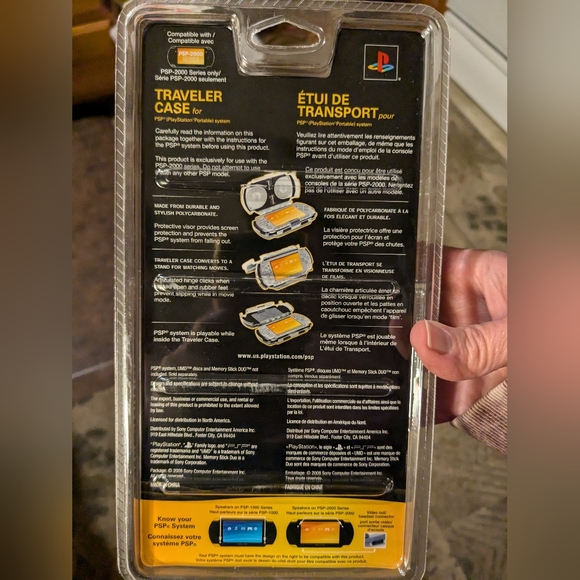 SONY PlayStation Portable Traveler Case - PSP 2000 Series, NEW!!! - Picture 2 of 4